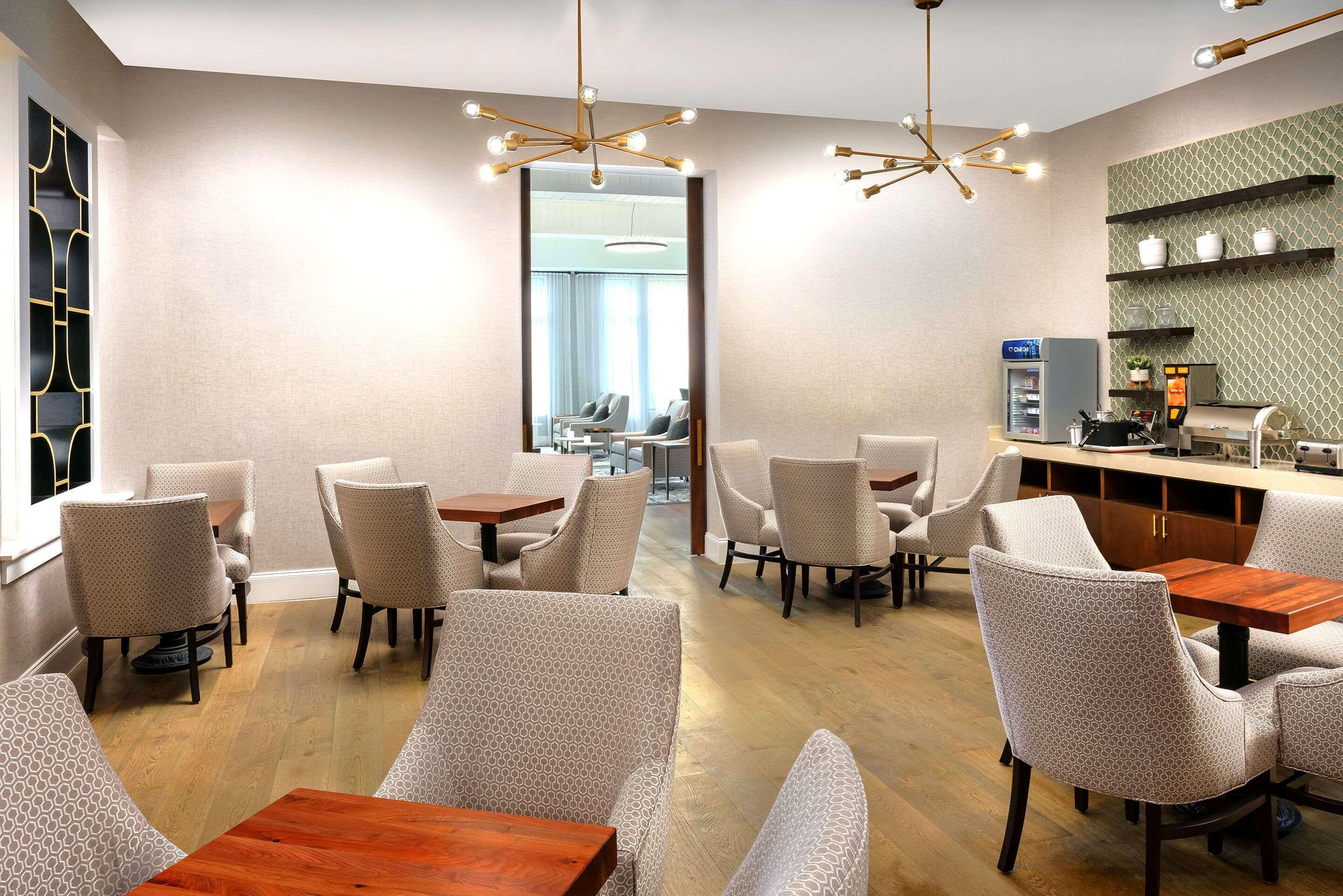 The Bluff Hotel Savannah, Tapestry Collection By Hilton Экстерьер фото